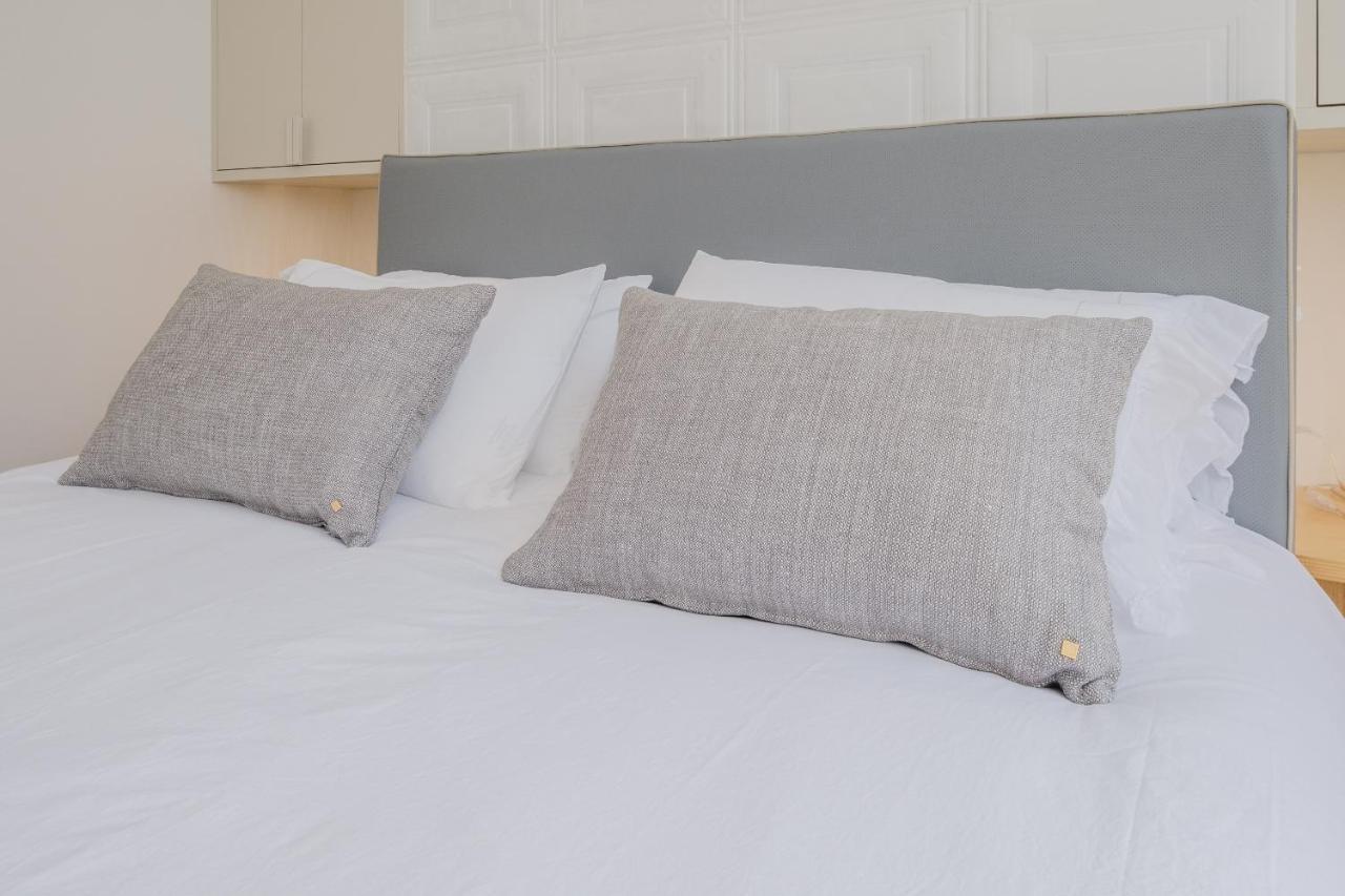 Boutique Rentals-Kihara'S Ribeira Apt With Great Views Porto Exterior foto